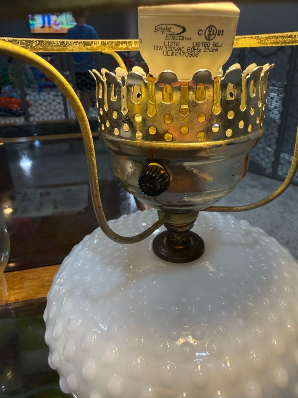 VTG White Hobnail Milk Glass Lamp With Brass Trim Globe & Clear Glass Chimney - Picture 8 of 14